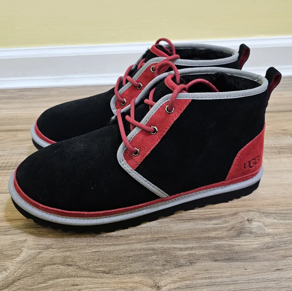 UGG Neumel boots, black/red/gray, size US 11 - Picture 2 of 7